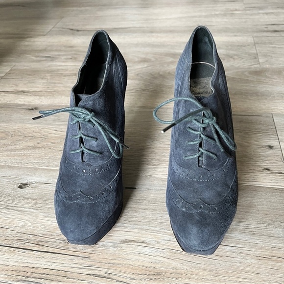 Dolce Vita Suede Wingtip Platform Oxford Shoe​ - Picture 2 of 7